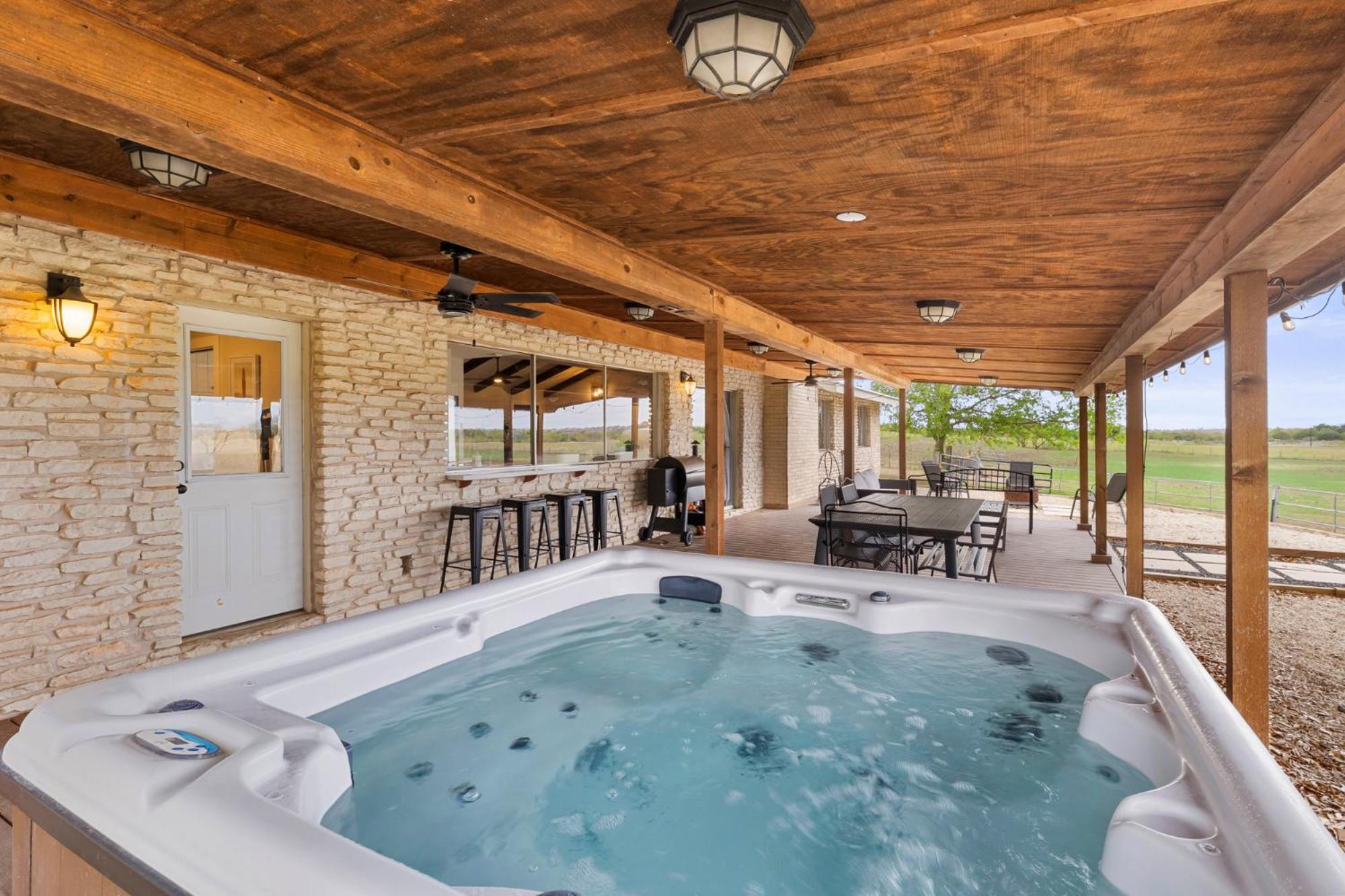 圣马科斯Farm Retreat With Jacuzzi, Fire Pit, Mini Goats, Mini Ponies And Mini Cows别墅 客房 照片